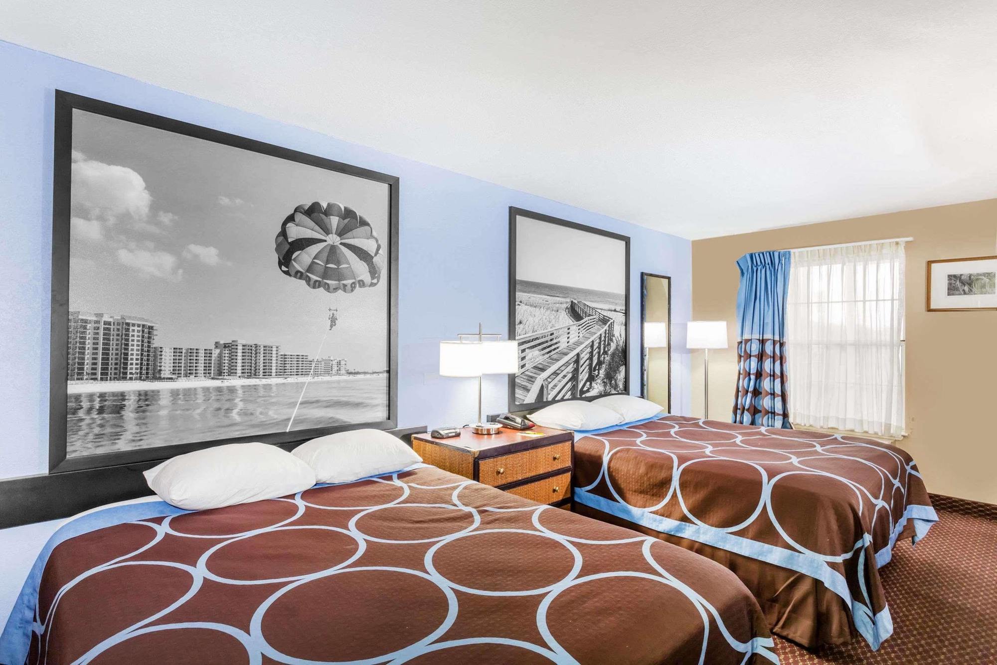 Motel Super 8 By Wyndham Foley Exteriér fotografie