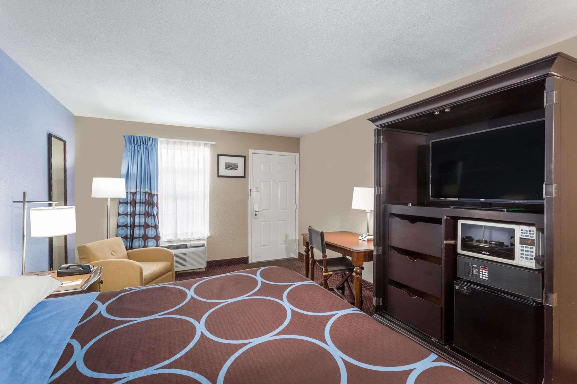 Motel Super 8 By Wyndham Foley Exteriér fotografie